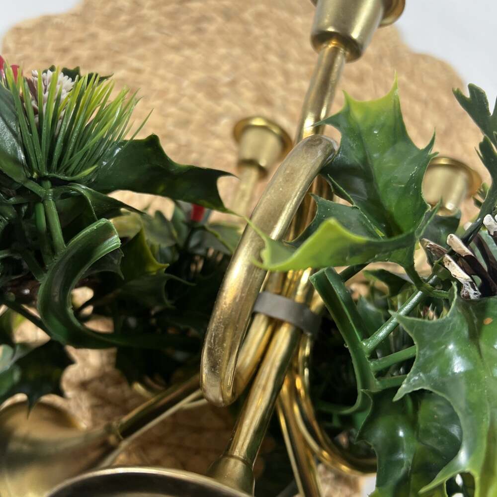 Vintage Brass Horn Trio w/ Candle Ring Holly Christmas for Taper Candlesticks - Picture 12 of 14